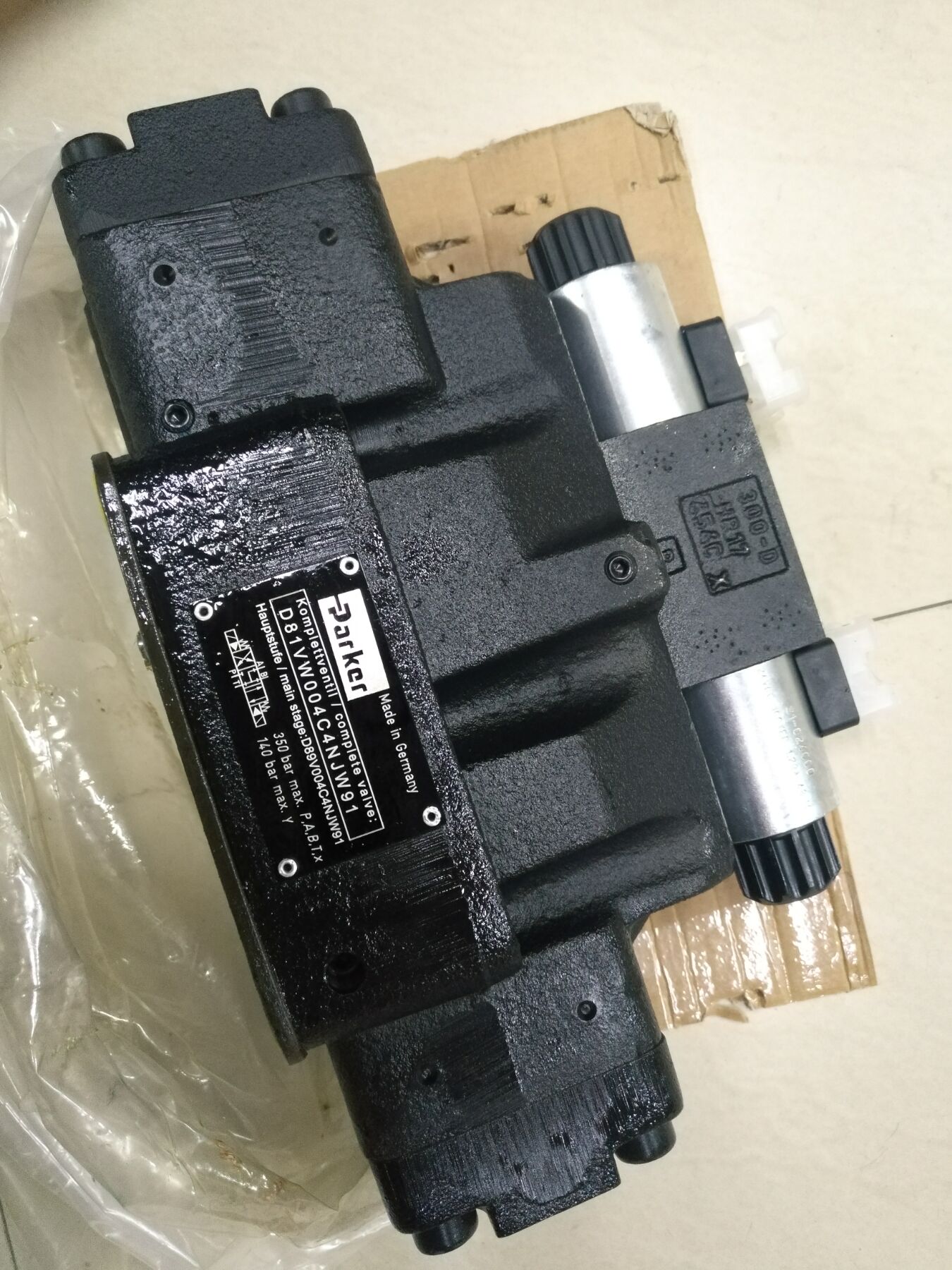D81VW004C4NJW91 2.jpg
